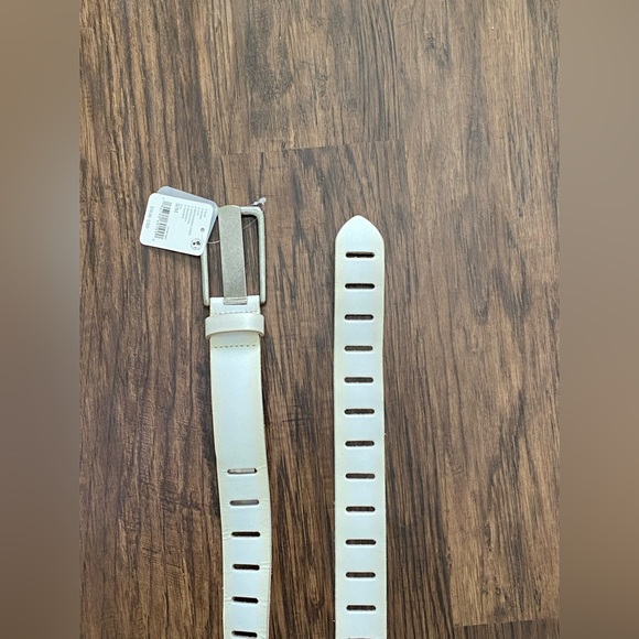 Free people we the free Jona belt  in ivory color - Picture 6 of 16